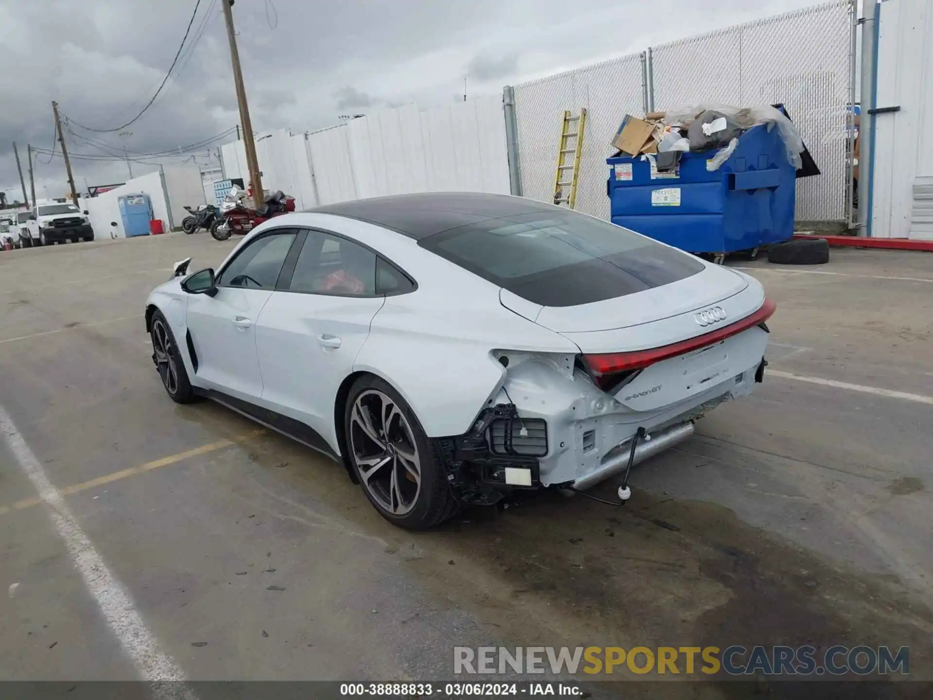 3 Photograph of a damaged car WAUEJBFW9N7004683 AUDI E-TRON GT 2022