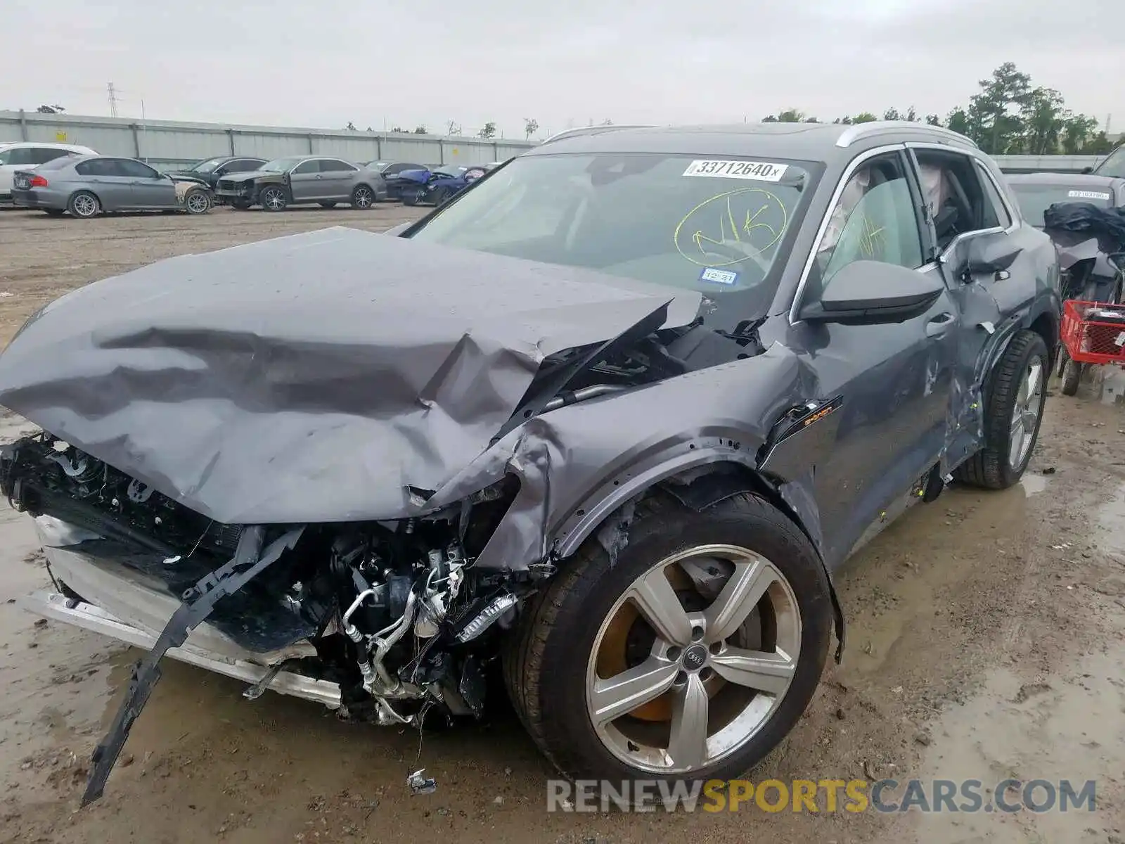 2 Фотография поврежденного автомобиля WA1LAAGE9KB022050 AUDI E-TRON PRE 2019