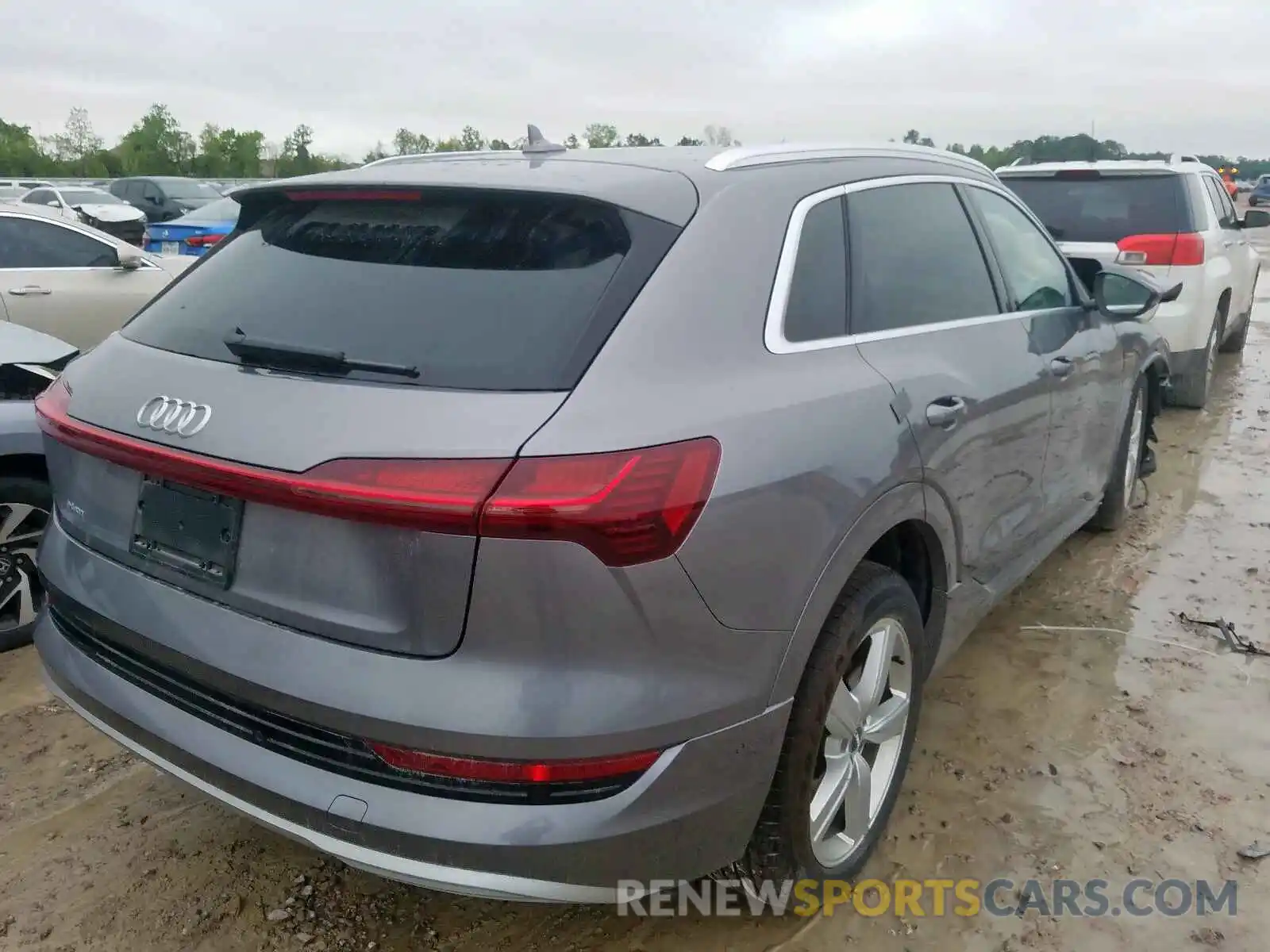 4 Фотография поврежденного автомобиля WA1LAAGE9KB022050 AUDI E-TRON PRE 2019