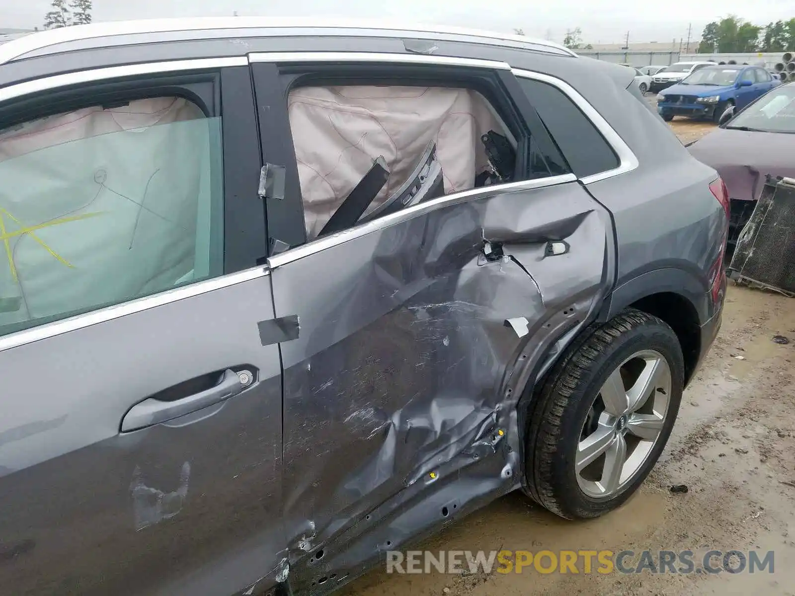 9 Photograph of a damaged car WA1LAAGE9KB022050 AUDI E-TRON PRE 2019