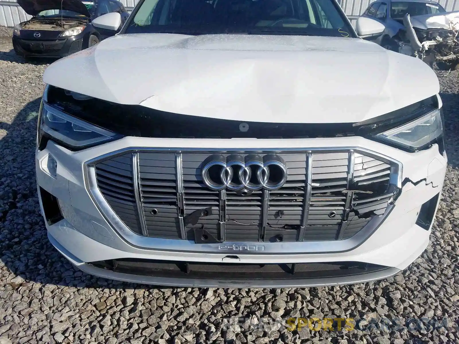 9 Photograph of a damaged car WA1VAAGE4KB017718 AUDI E-TRON PRE 2019