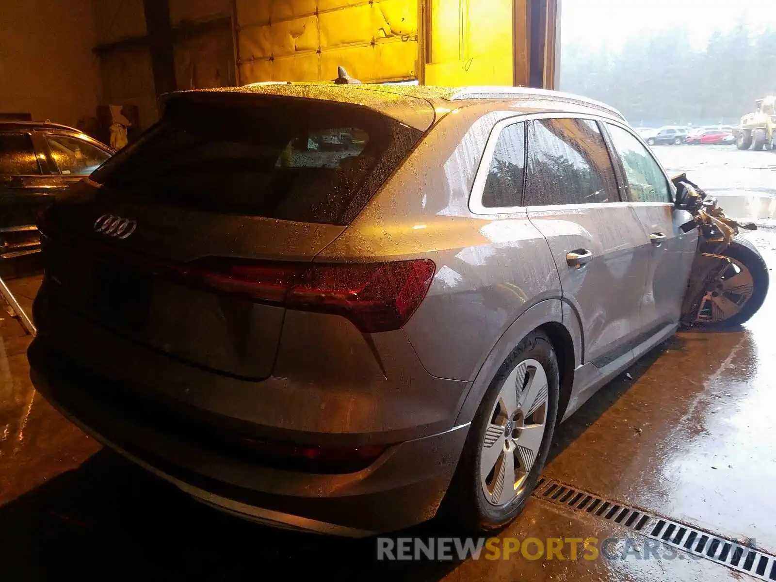 4 Photograph of a damaged car WA1VAAGE9KB012045 AUDI E-TRON PRE 2019