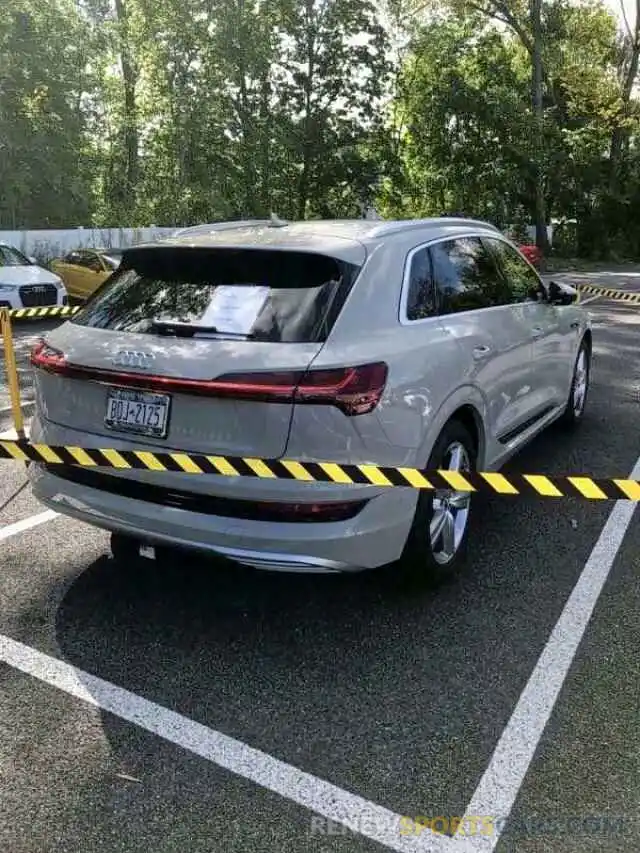 7 Photograph of a damaged car WA1VAAGEXKB015813 AUDI E-TRON PRE 2019