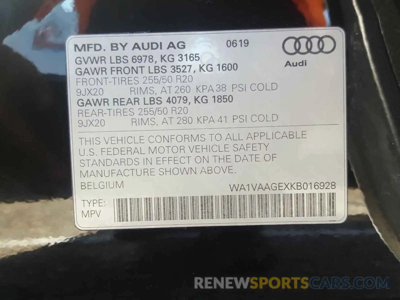 10 Photograph of a damaged car WA1VAAGEXKB016928 AUDI E-TRON PRE 2019