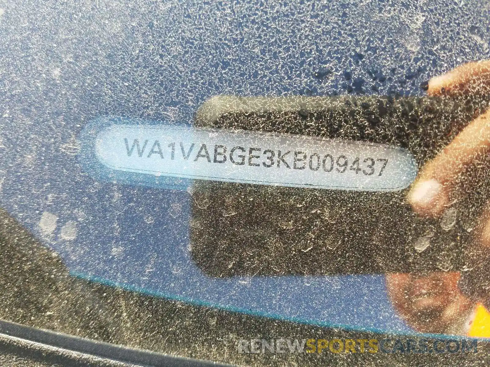 10 Photograph of a damaged car WA1VABGE3KB009437 AUDI E-TRON PRE 2019