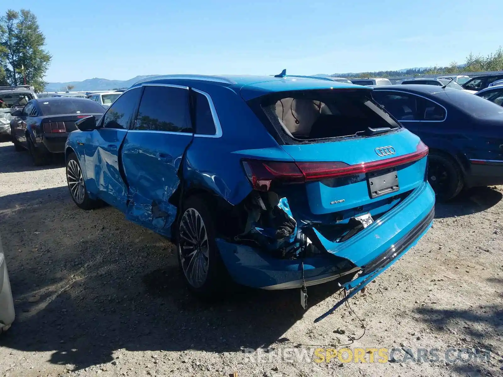 3 Photograph of a damaged car WA1VABGE3KB009437 AUDI E-TRON PRE 2019