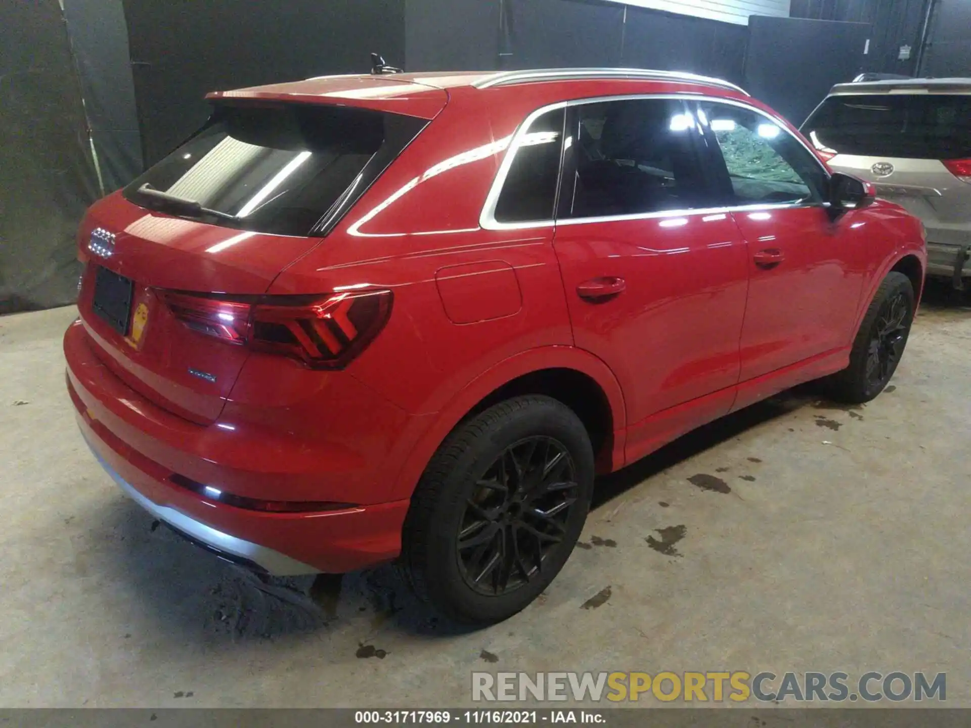 4 Фотография поврежденного автомобиля WA1AECF30K1076821 AUDI Q3 2019