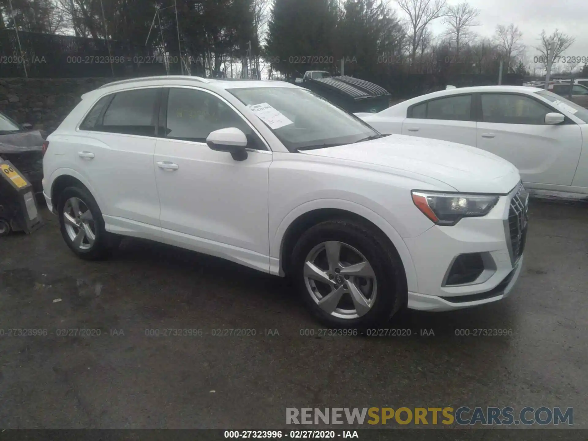 1 Photograph of a damaged car WA1AECF30K1077404 AUDI Q3 2019