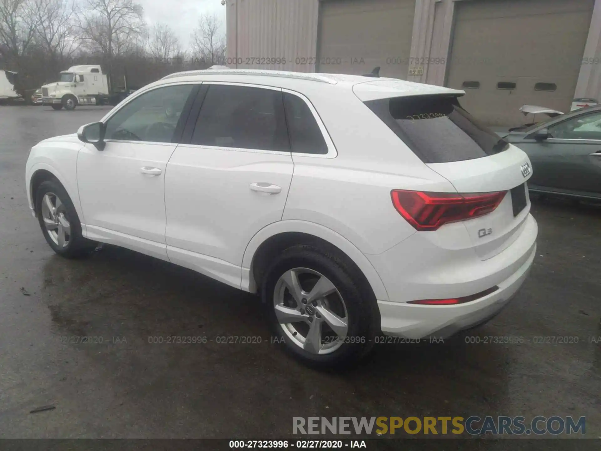 3 Фотография поврежденного автомобиля WA1AECF30K1077404 AUDI Q3 2019