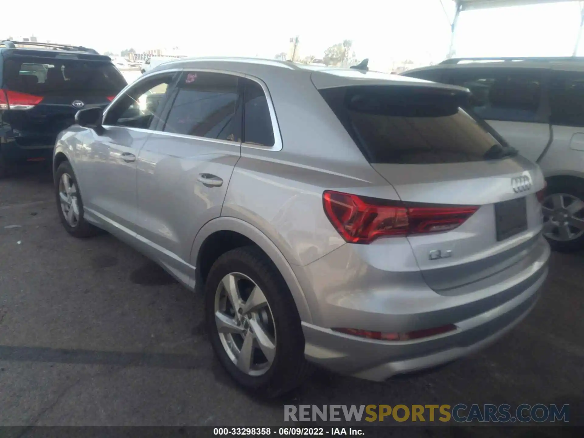 3 Photograph of a damaged car WA1AECF31K1073281 AUDI Q3 2019