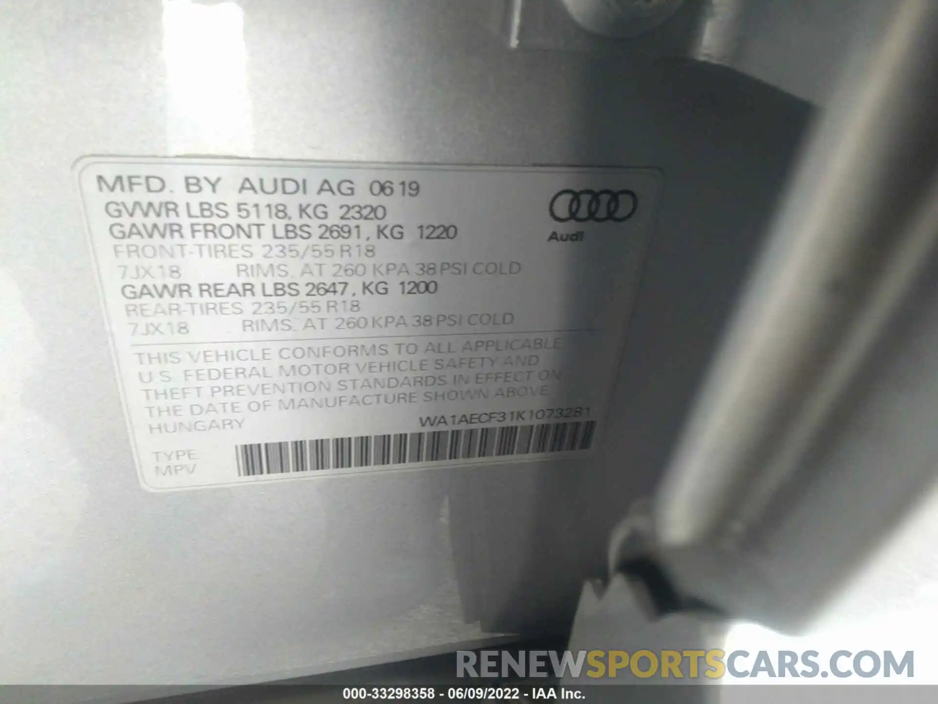 9 Photograph of a damaged car WA1AECF31K1073281 AUDI Q3 2019