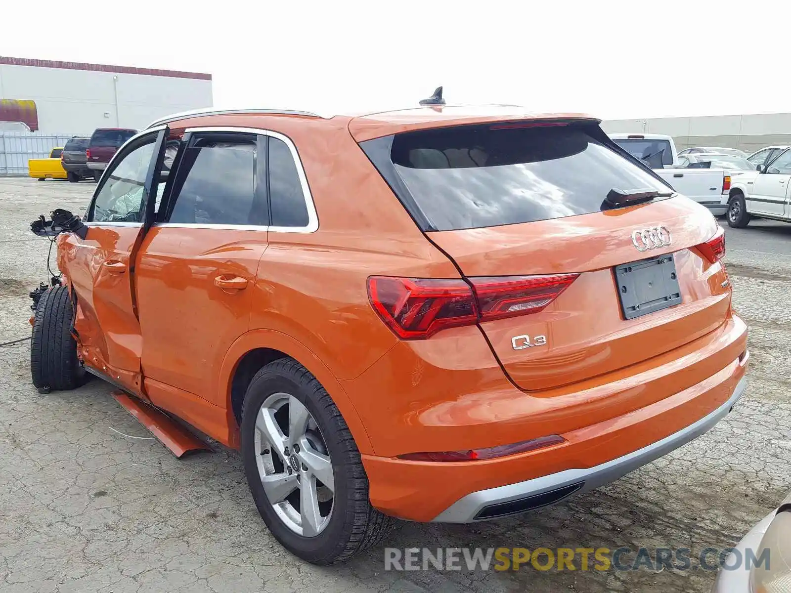 3 Photograph of a damaged car WA1AECF31K1077430 AUDI Q3 2019