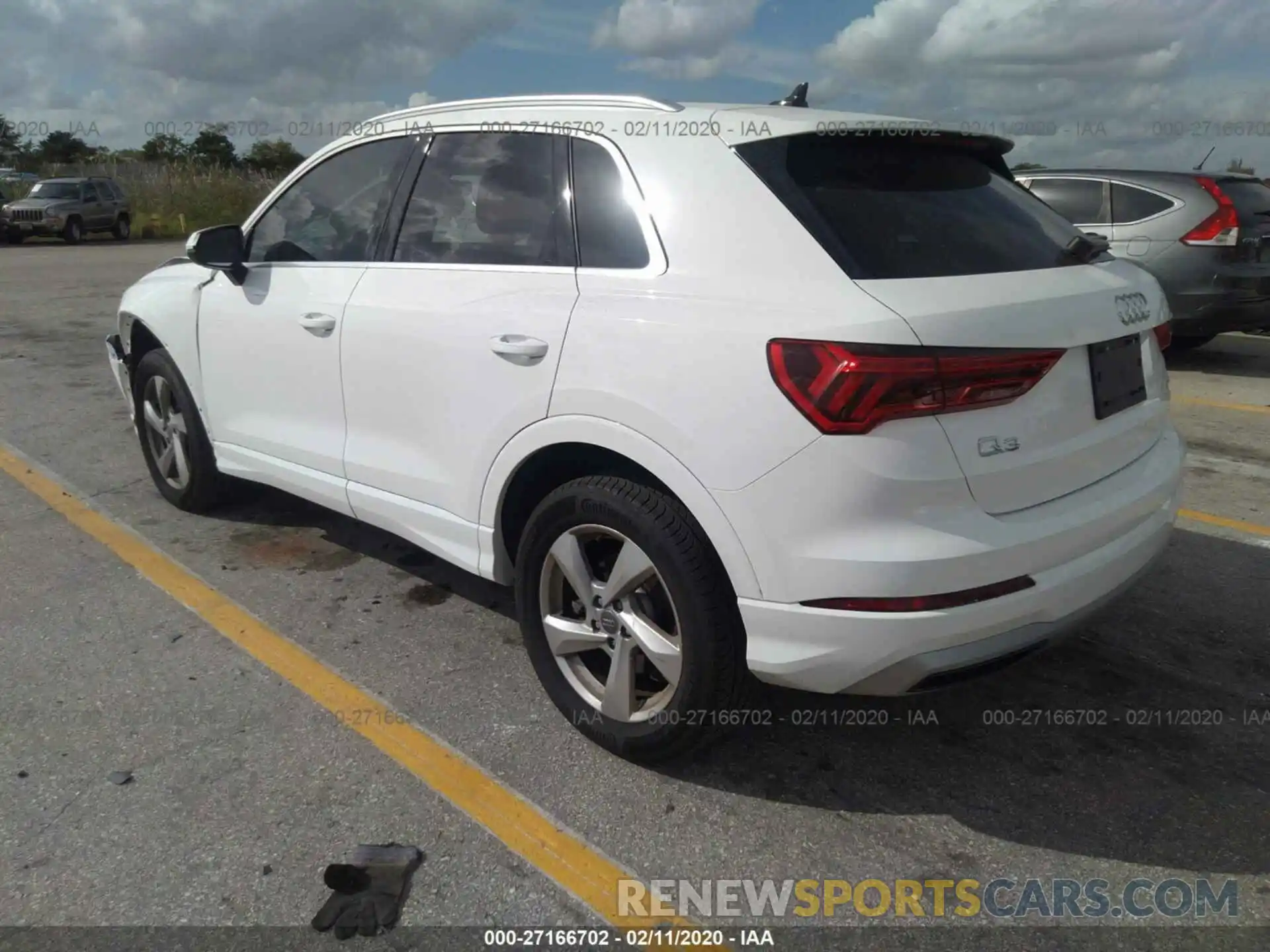 3 Photograph of a damaged car WA1AECF31K1081672 AUDI Q3 2019