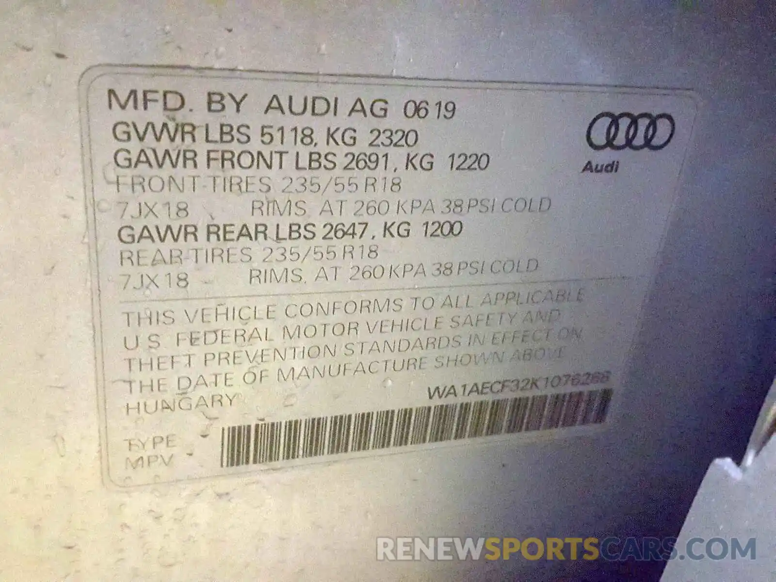 10 Photograph of a damaged car WA1AECF32K1076268 AUDI Q3 2019