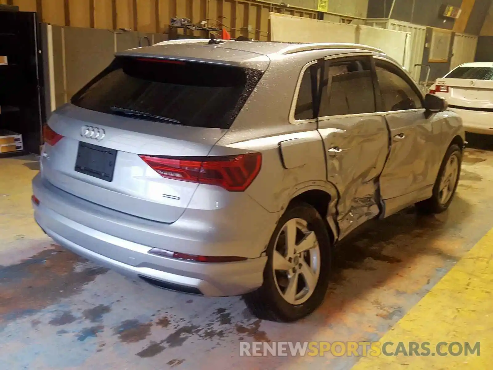 4 Photograph of a damaged car WA1AECF32K1076268 AUDI Q3 2019