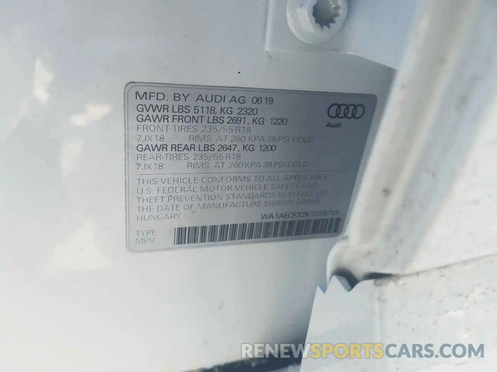 10 Фотография поврежденного автомобиля WA1AECF32K1076769 AUDI Q3 2019