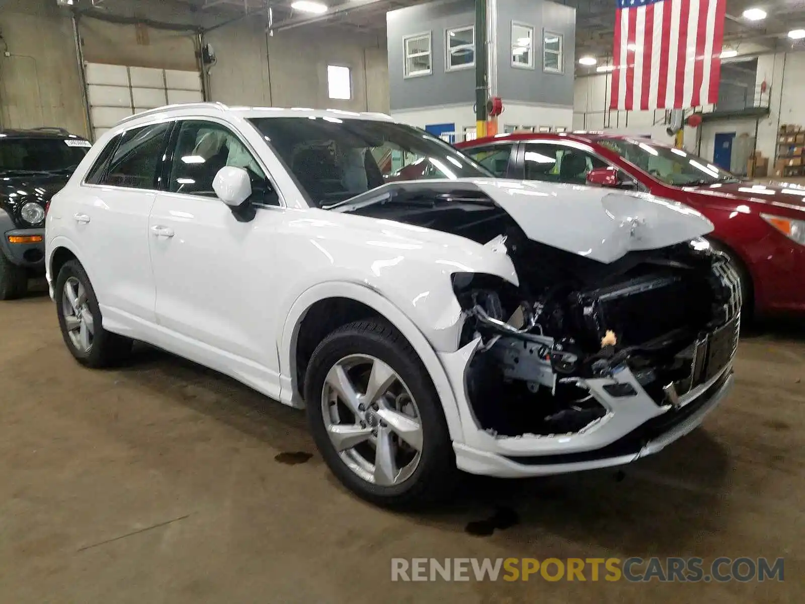 1 Photograph of a damaged car WA1AECF32K1076982 AUDI Q3 2019