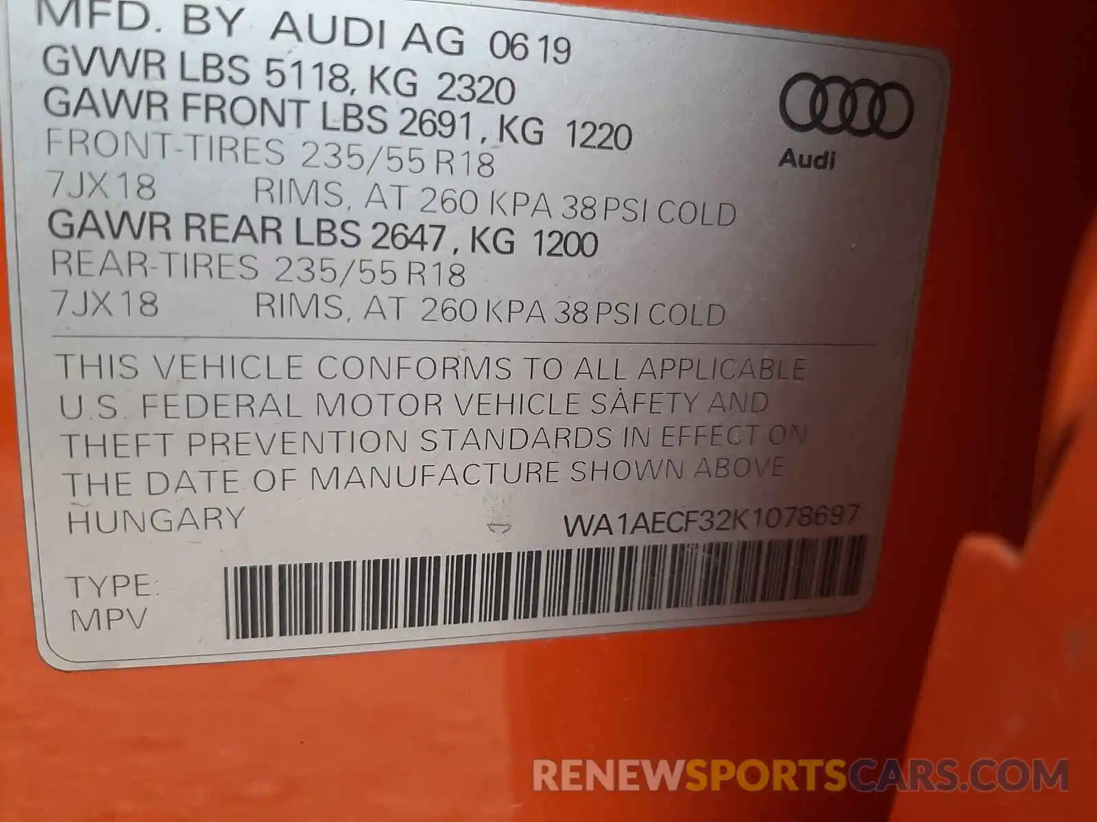 10 Photograph of a damaged car WA1AECF32K1078697 AUDI Q3 2019