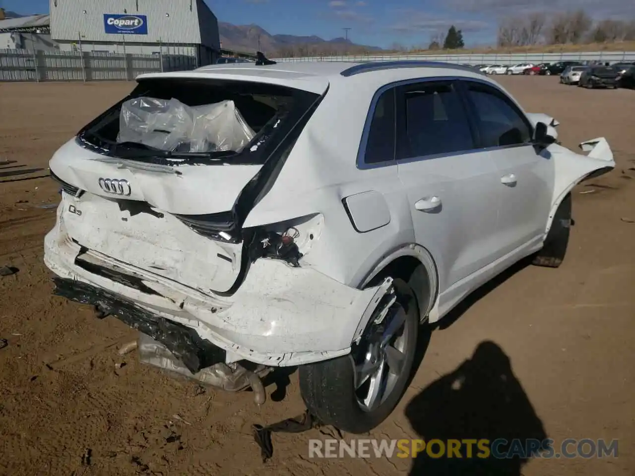 4 Photograph of a damaged car WA1AECF32K1079347 AUDI Q3 2019