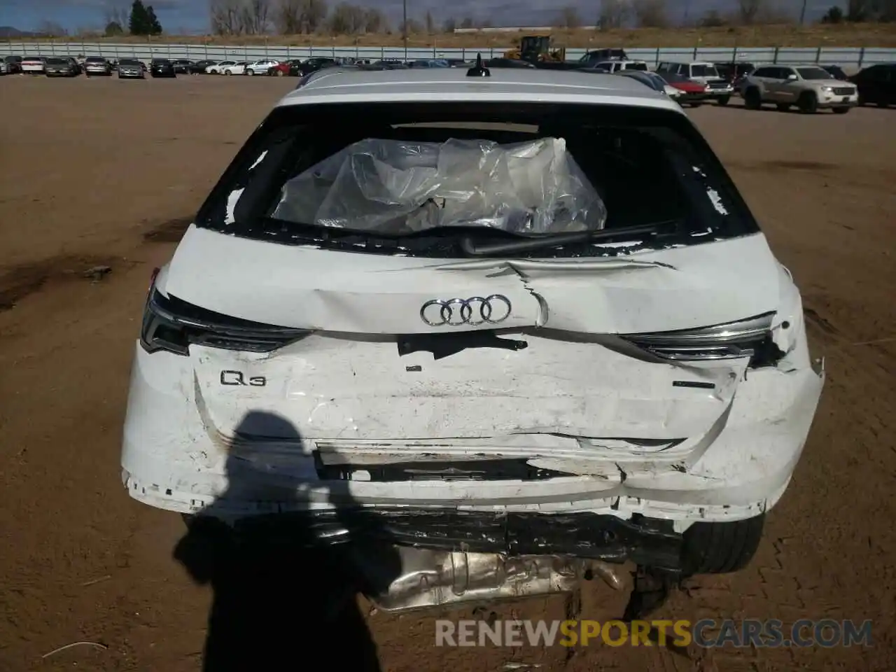 9 Photograph of a damaged car WA1AECF32K1079347 AUDI Q3 2019