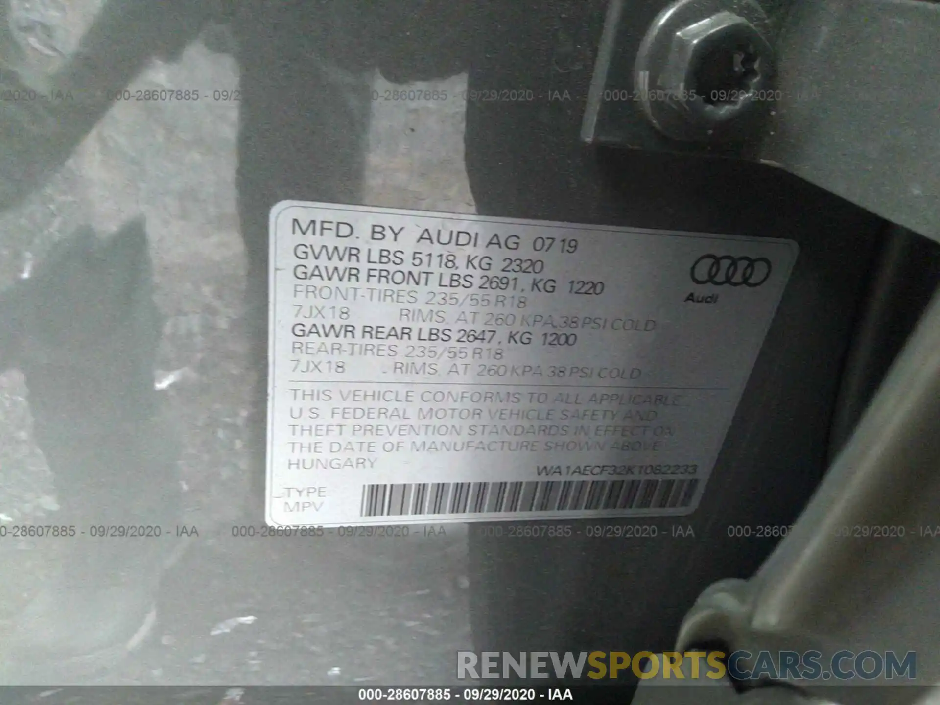 9 Photograph of a damaged car WA1AECF32K1082233 AUDI Q3 2019