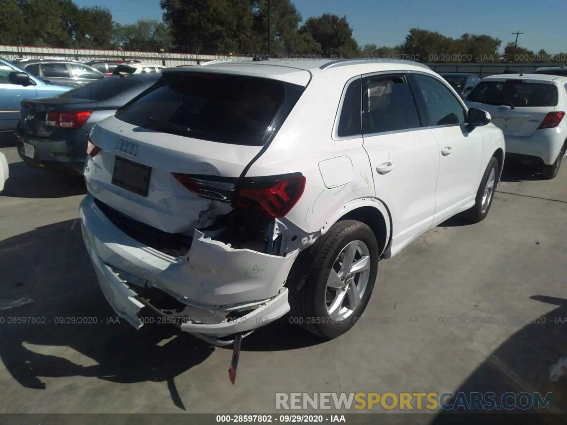 4 Photograph of a damaged car WA1AECF33K1076845 AUDI Q3 2019