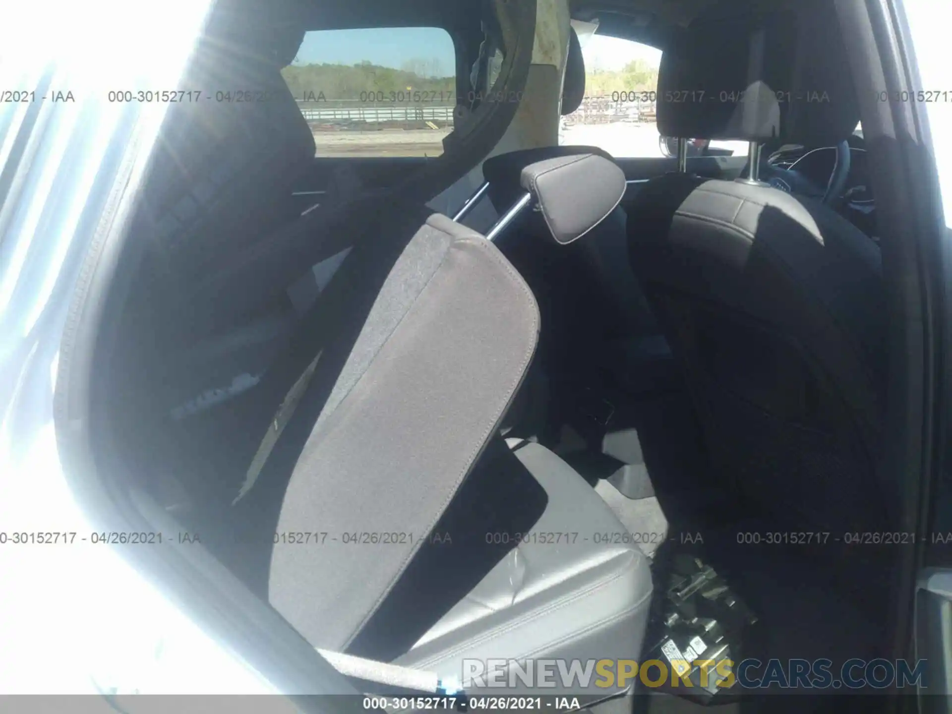 8 Photograph of a damaged car WA1AECF33K1076974 AUDI Q3 2019