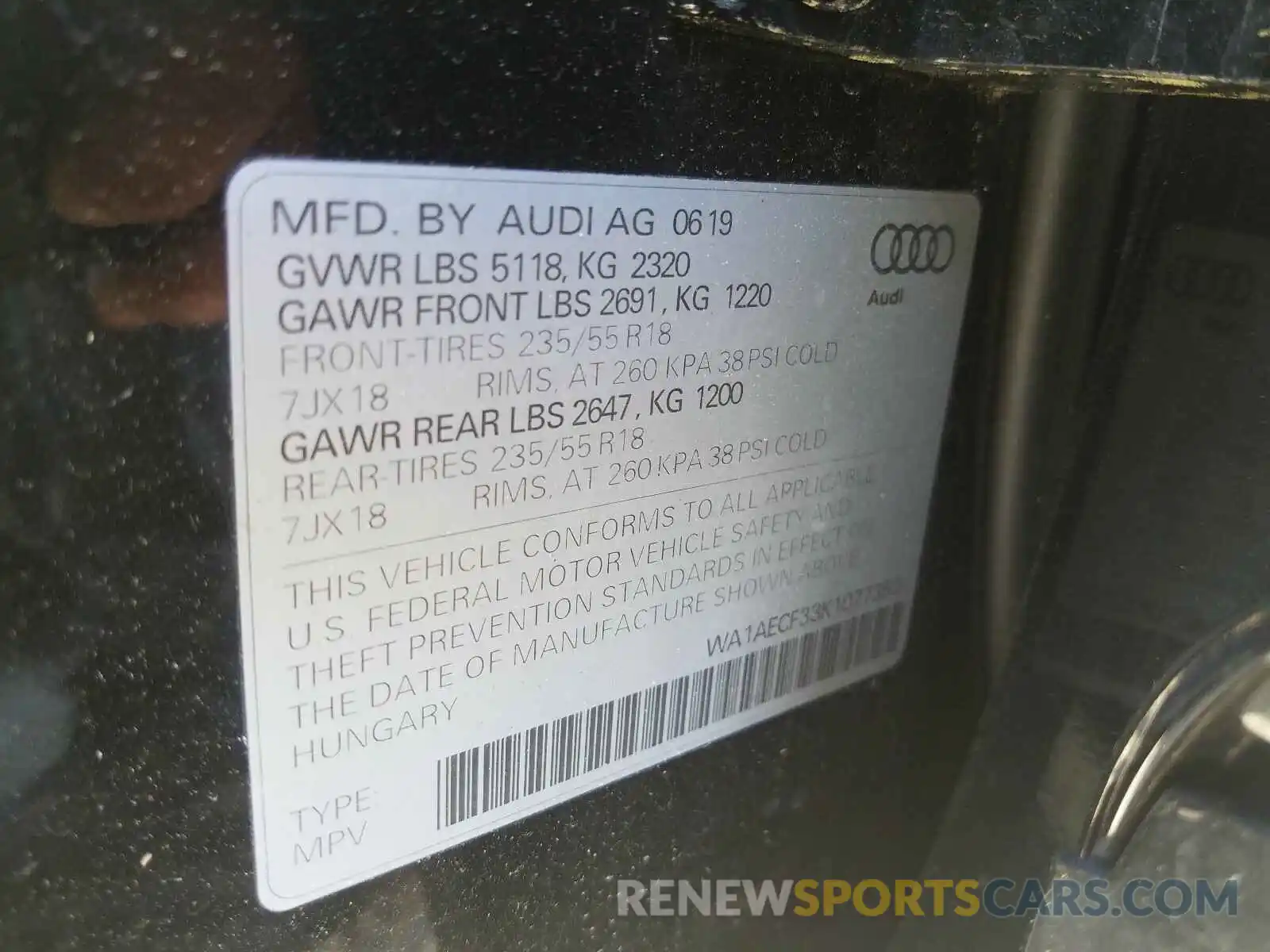 10 Photograph of a damaged car WA1AECF33K1077350 AUDI Q3 2019