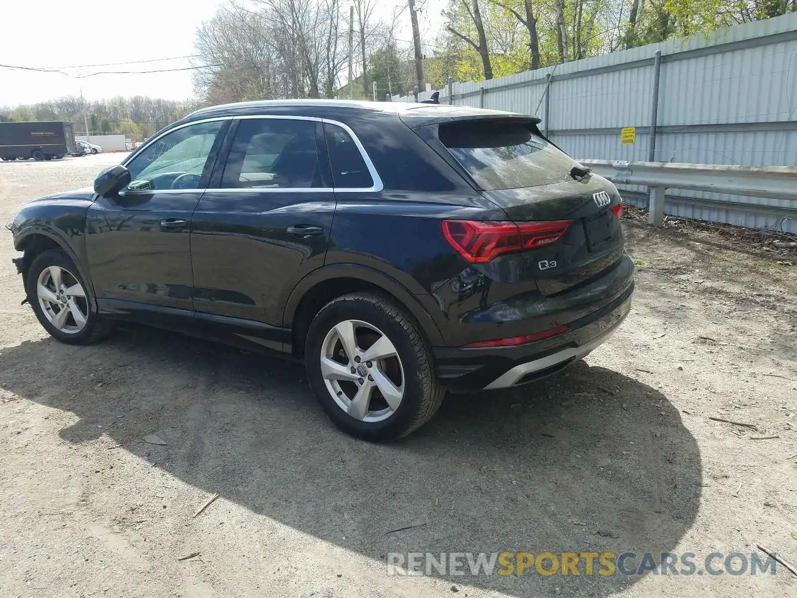 3 Photograph of a damaged car WA1AECF33K1077350 AUDI Q3 2019