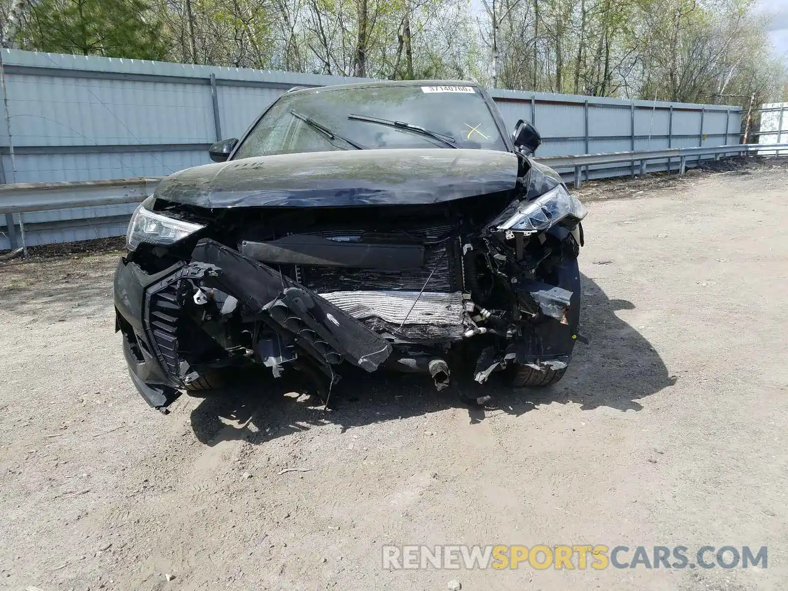 9 Photograph of a damaged car WA1AECF33K1077350 AUDI Q3 2019