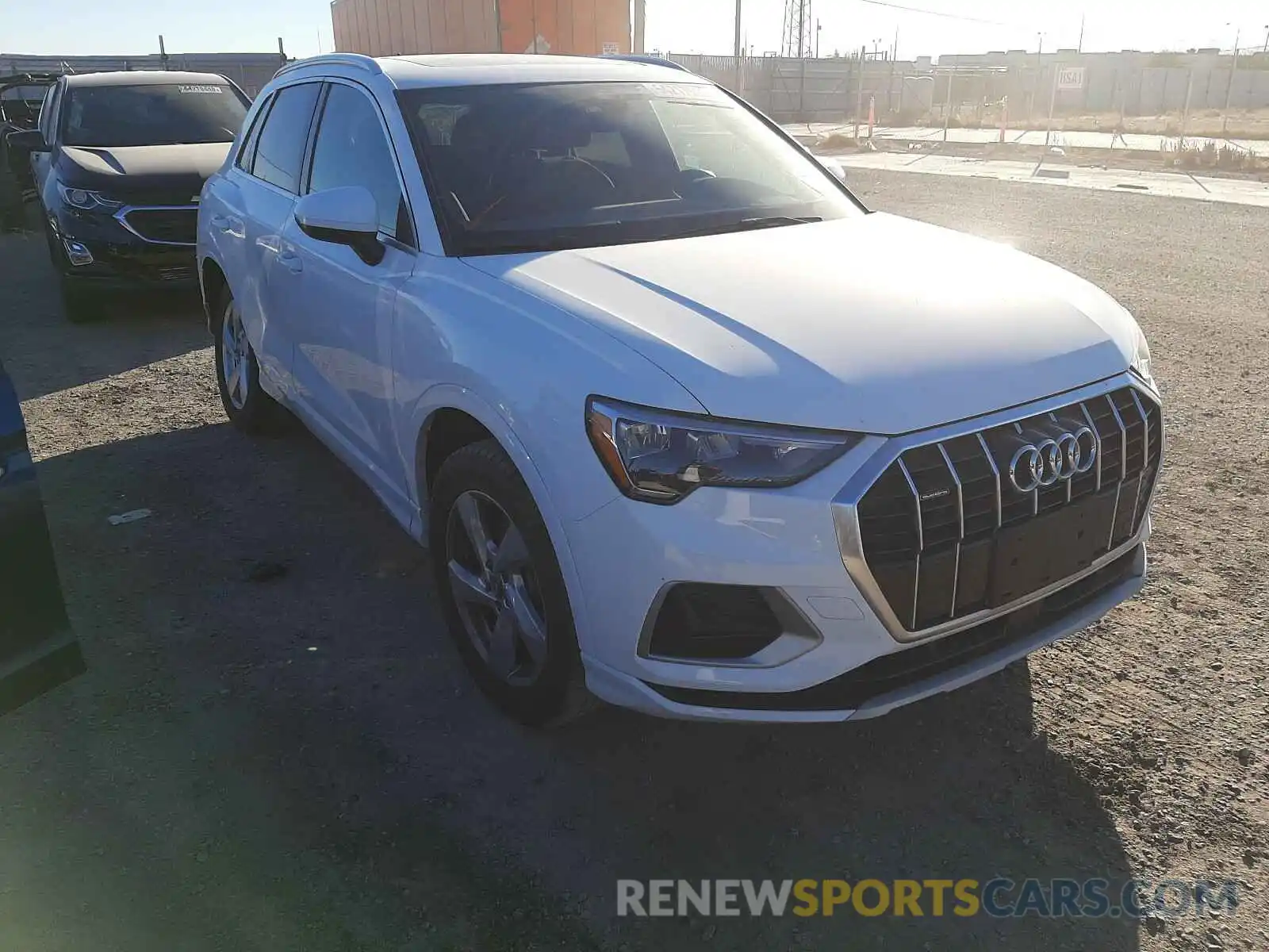 1 Фотография поврежденного автомобиля WA1AECF34K1078815 AUDI Q3 2019