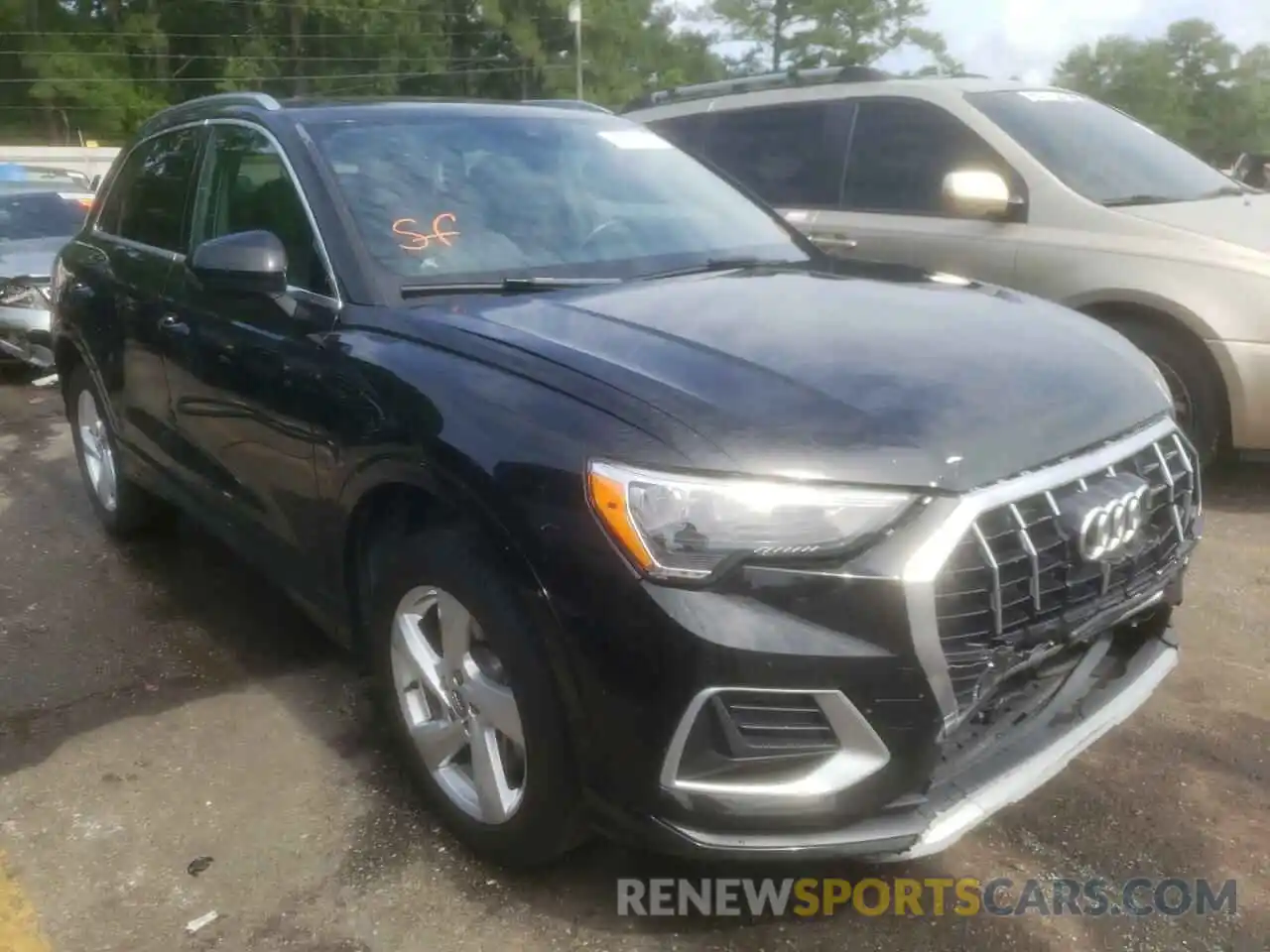 1 Photograph of a damaged car WA1AECF35K1076118 AUDI Q3 2019