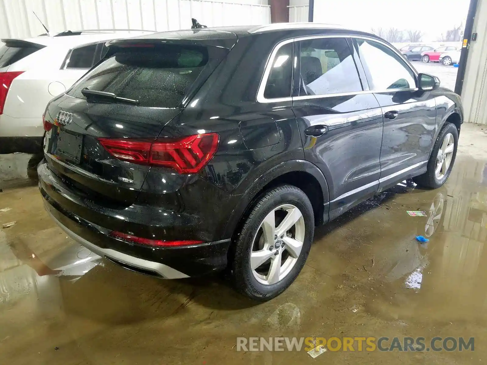 4 Фотография поврежденного автомобиля WA1AECF35K1077205 AUDI Q3 2019