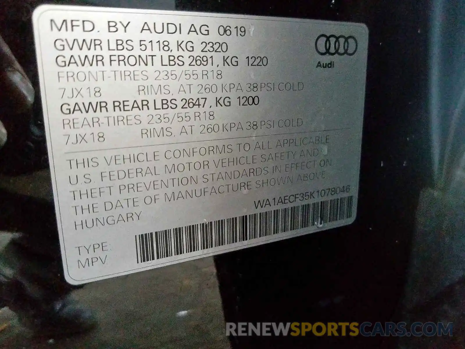 10 Photograph of a damaged car WA1AECF35K1078046 AUDI Q3 2019