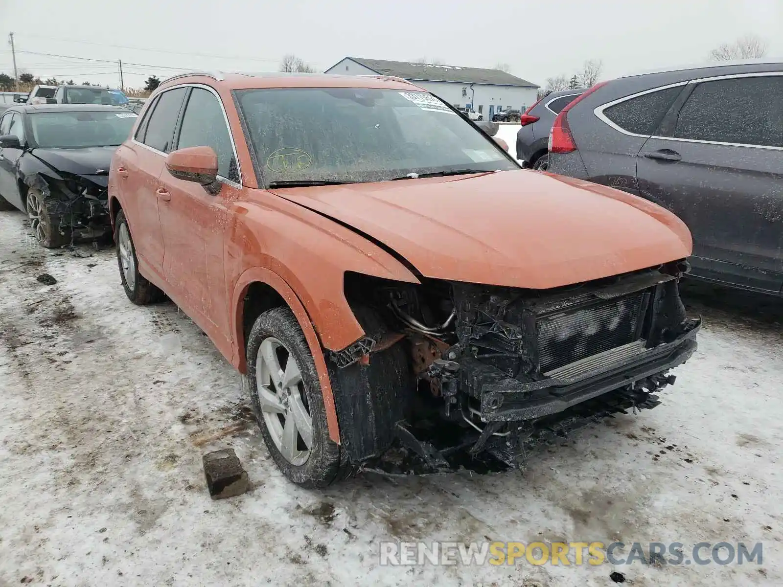 1 Фотография поврежденного автомобиля WA1AECF35K1078421 AUDI Q3 2019