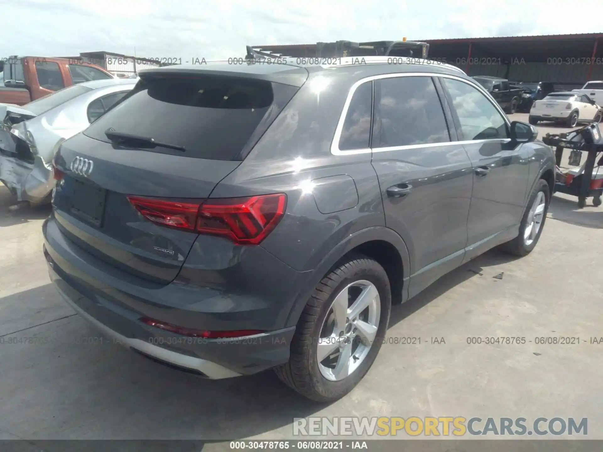 4 Фотография поврежденного автомобиля WA1AECF36K1075382 AUDI Q3 2019