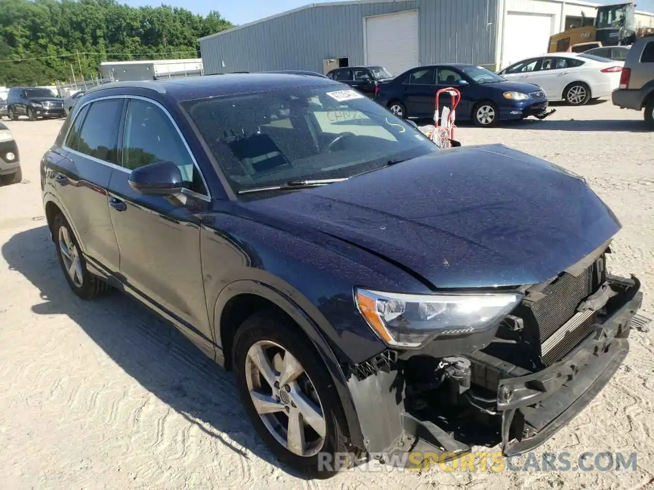 1 Photograph of a damaged car WA1AECF36K1075799 AUDI Q3 2019