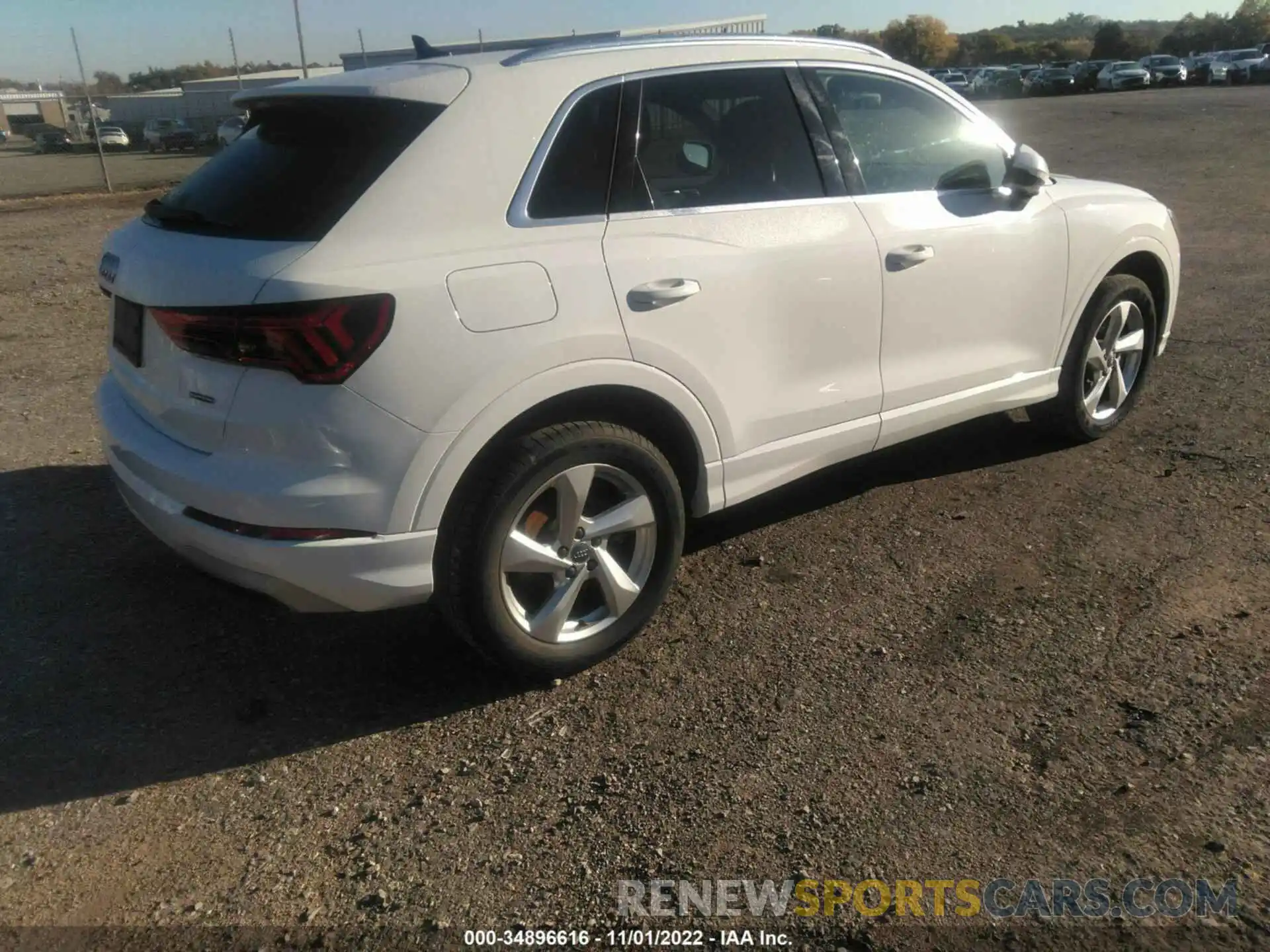 4 Photograph of a damaged car WA1AECF36K1076452 AUDI Q3 2019