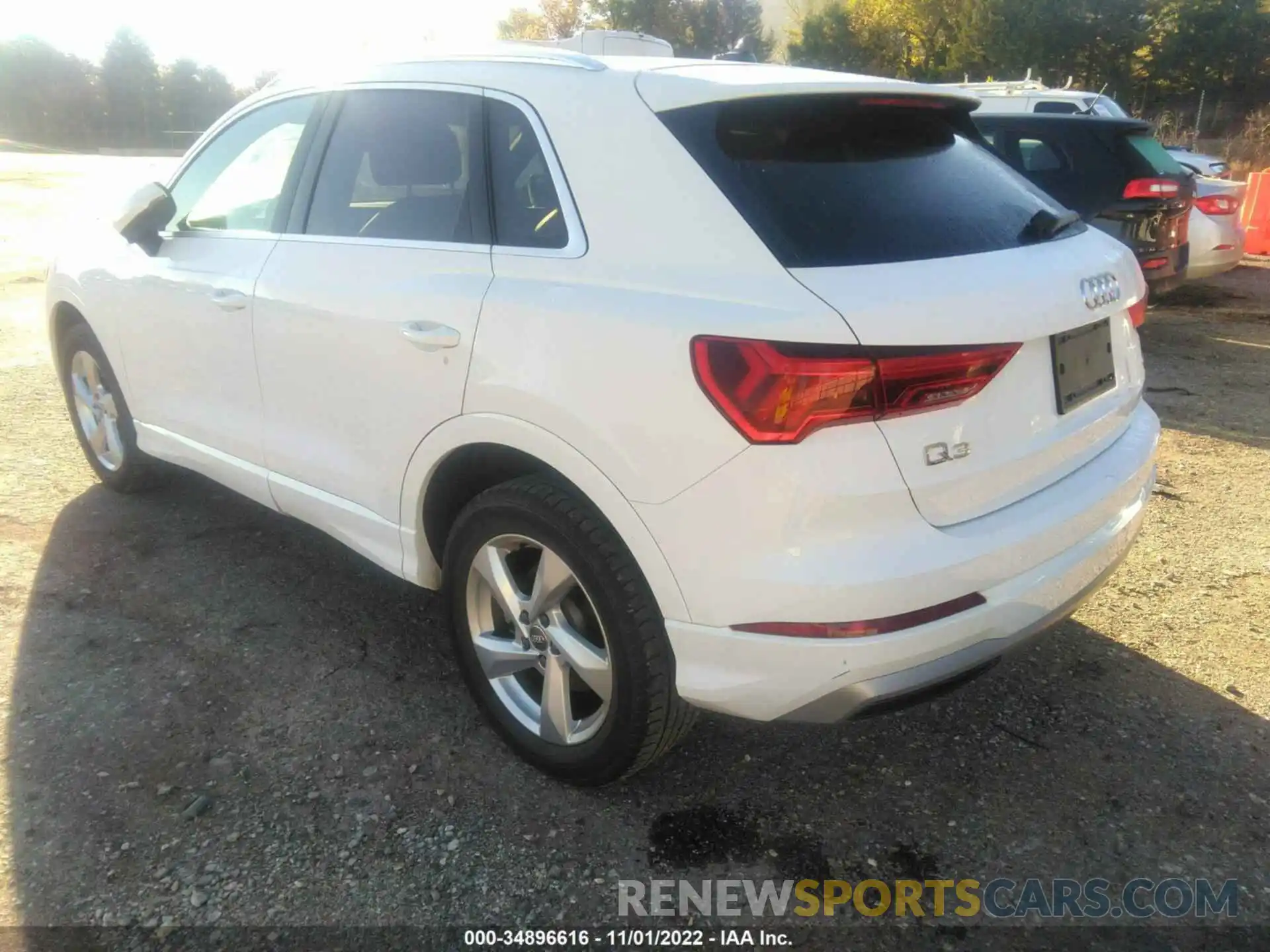 6 Photograph of a damaged car WA1AECF36K1076452 AUDI Q3 2019