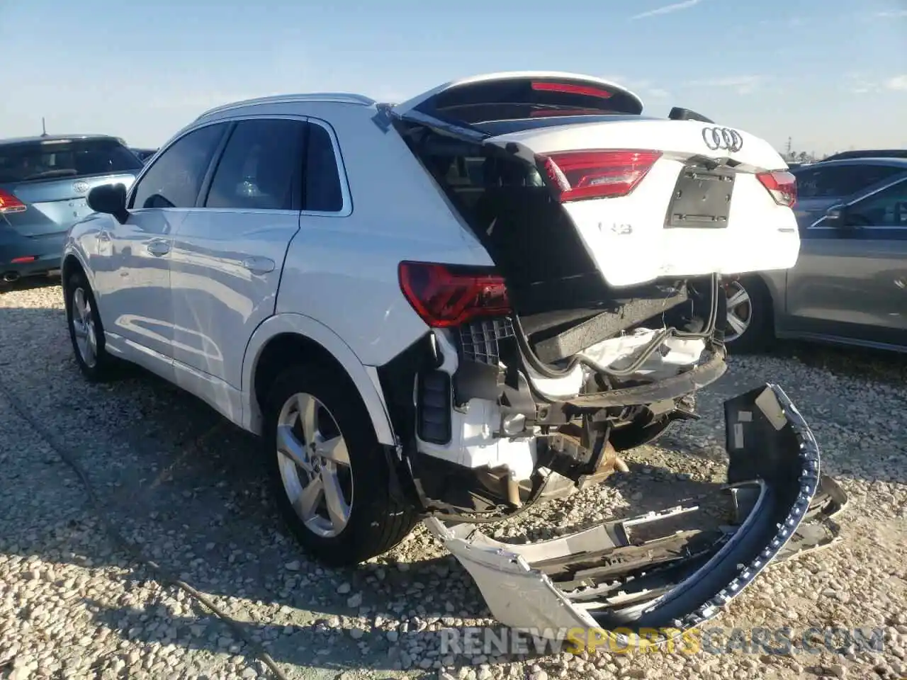 3 Photograph of a damaged car WA1AECF36K1078198 AUDI Q3 2019