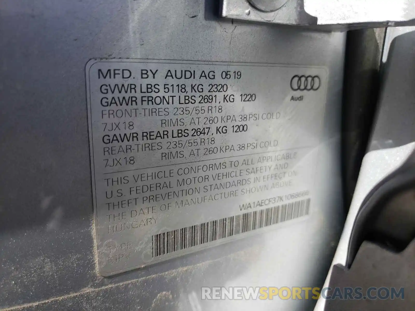 10 Photograph of a damaged car WA1AECF37K1068666 AUDI Q3 2019