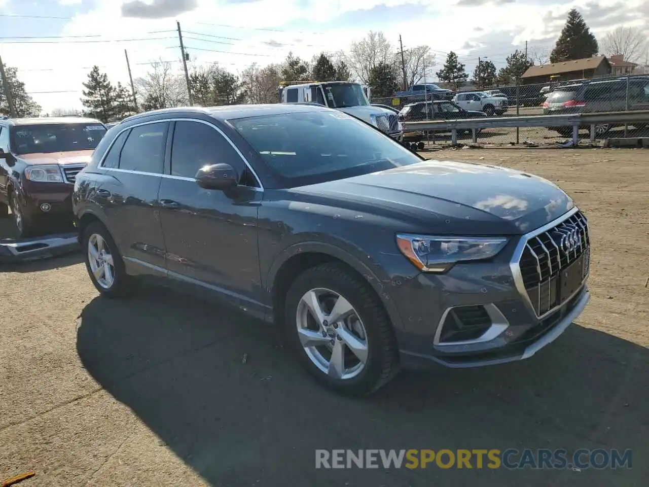 4 Photograph of a damaged car WA1AECF37K1077965 AUDI Q3 2019