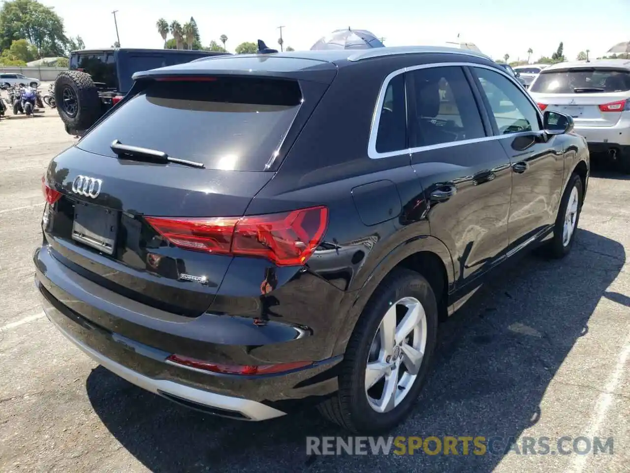 4 Photograph of a damaged car WA1AECF37K1079490 AUDI Q3 2019