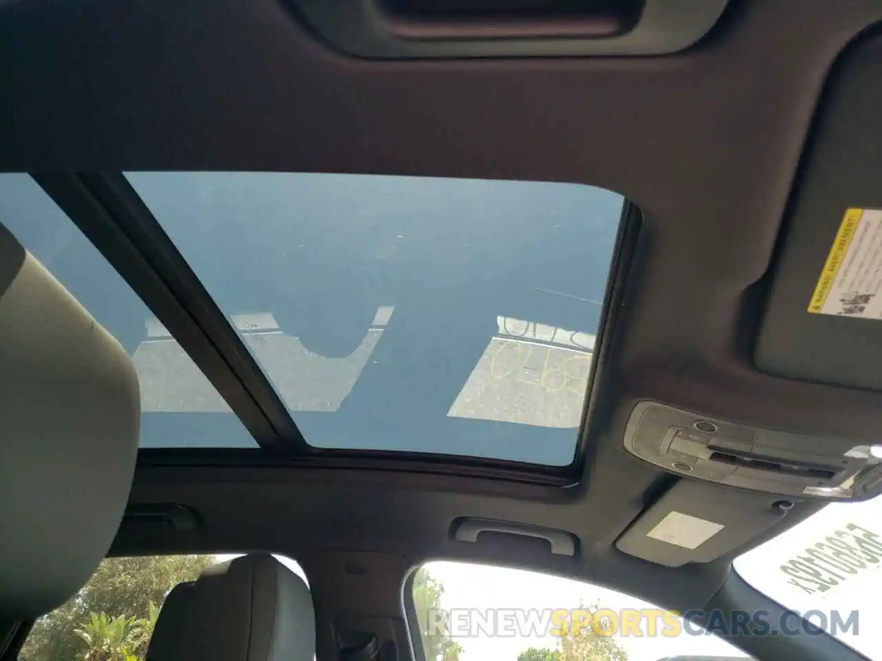 9 Photograph of a damaged car WA1AECF37K1079490 AUDI Q3 2019