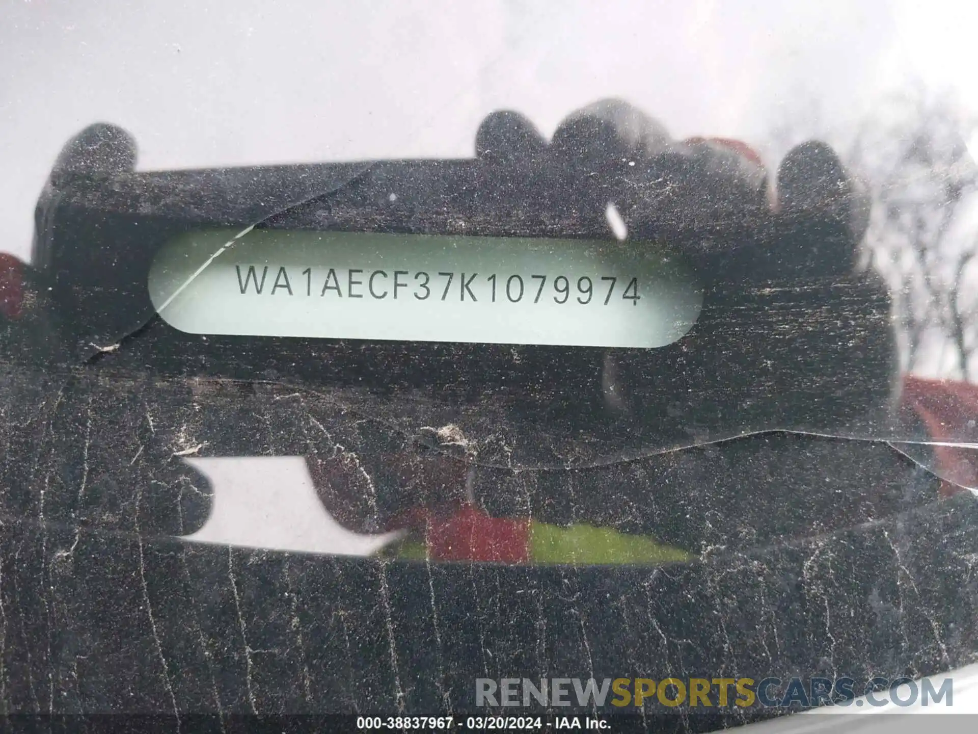 17 Photograph of a damaged car WA1AECF37K1079974 AUDI Q3 2019