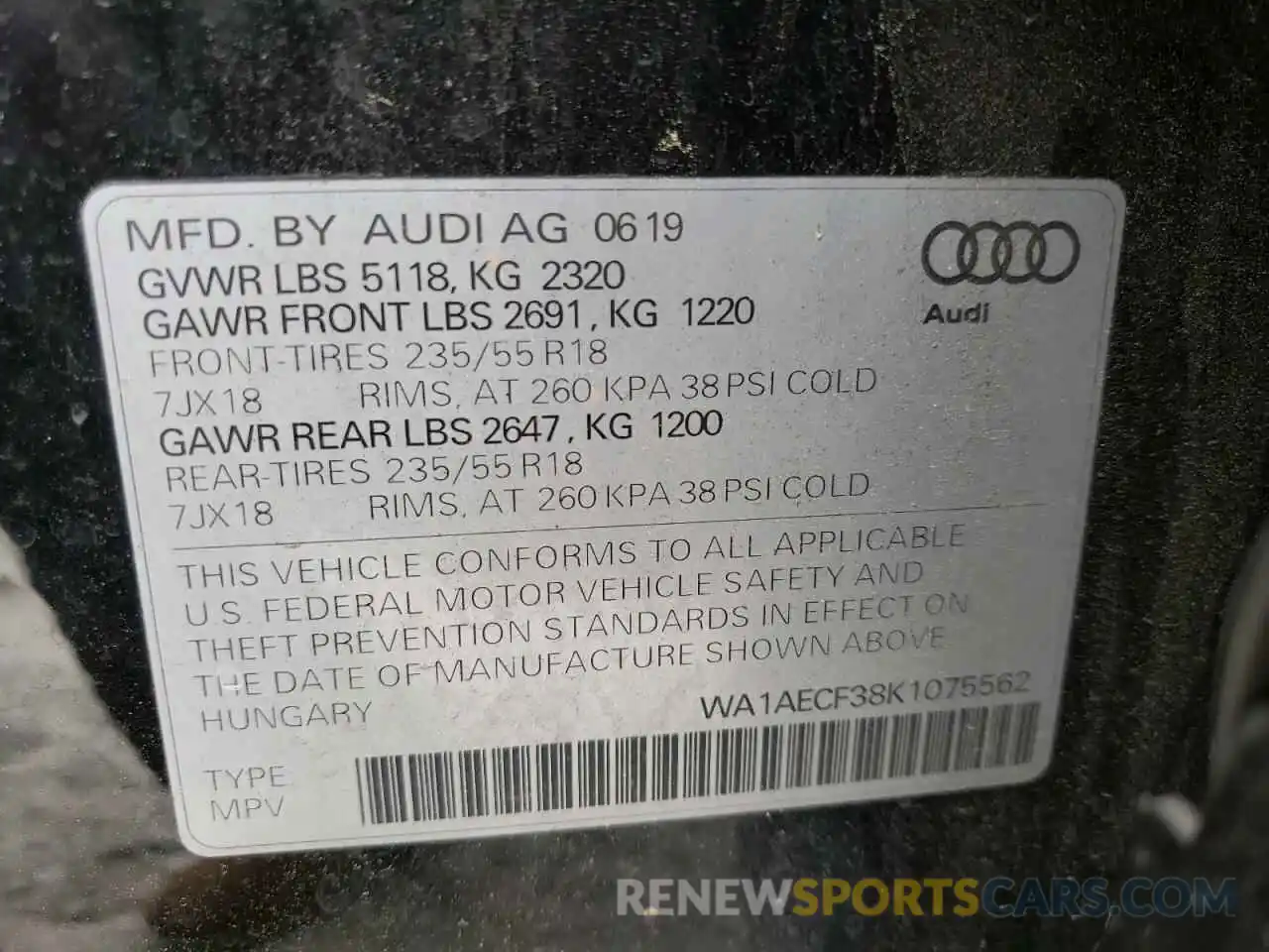 10 Photograph of a damaged car WA1AECF38K1075562 AUDI Q3 2019