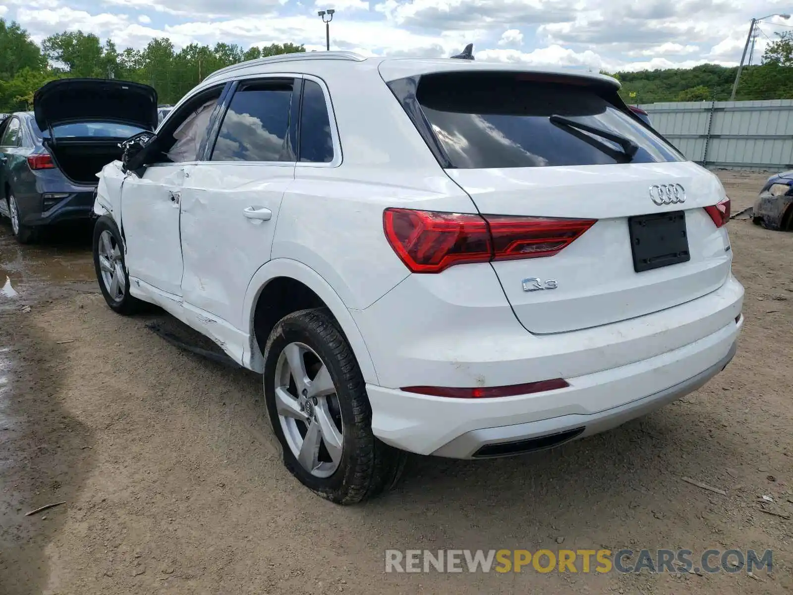 3 Photograph of a damaged car WA1AECF38K1077358 AUDI Q3 2019