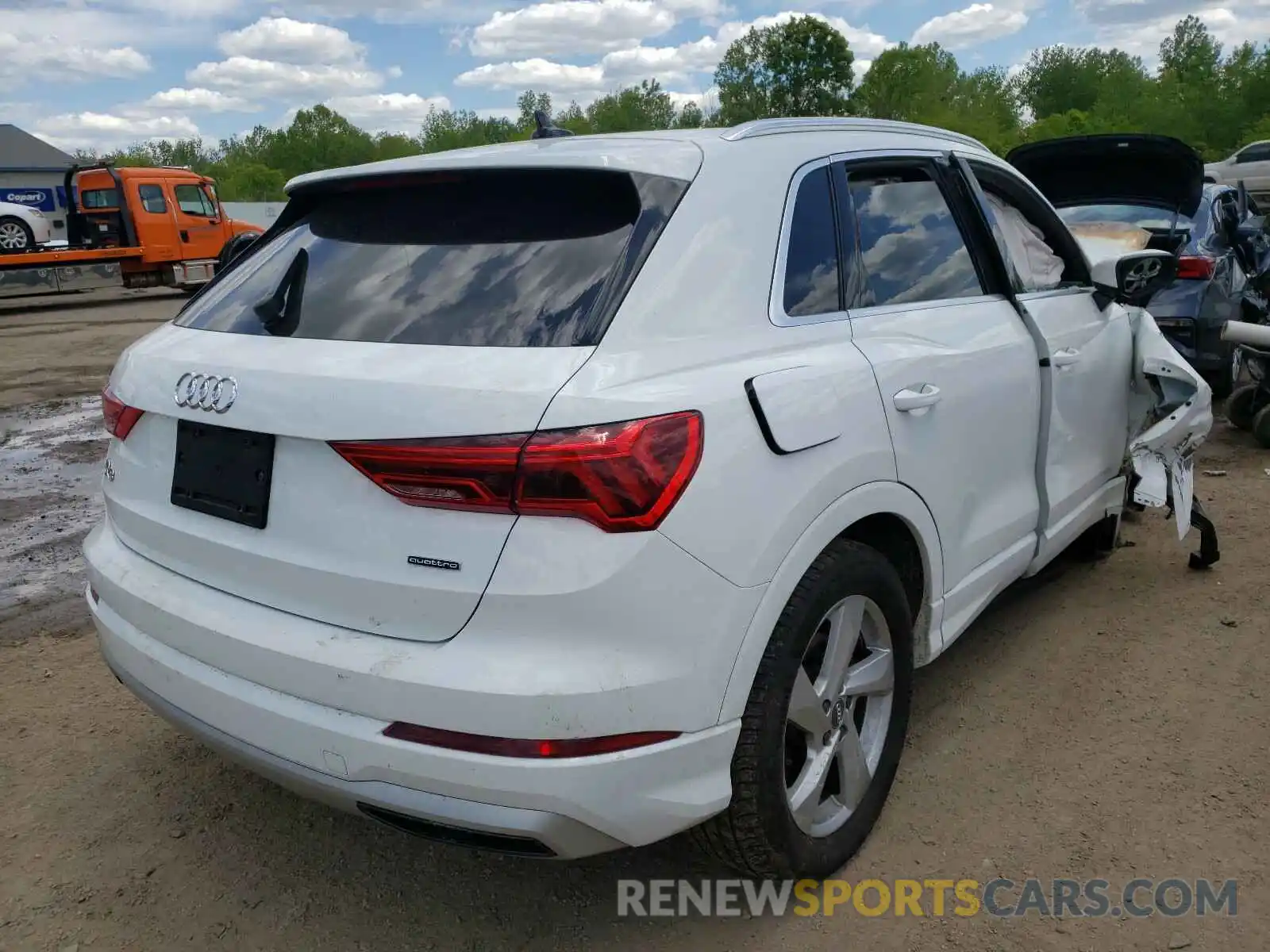 4 Фотография поврежденного автомобиля WA1AECF38K1077358 AUDI Q3 2019