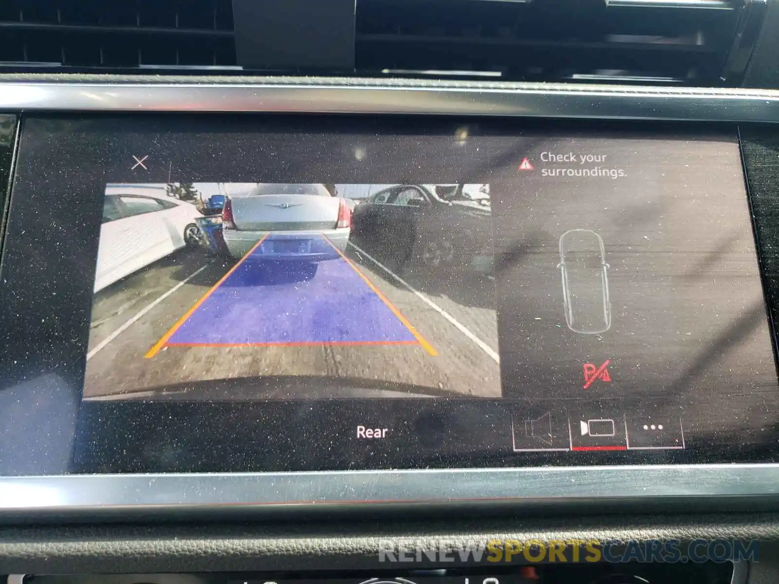 9 Photograph of a damaged car WA1AECF38K1080907 AUDI Q3 2019