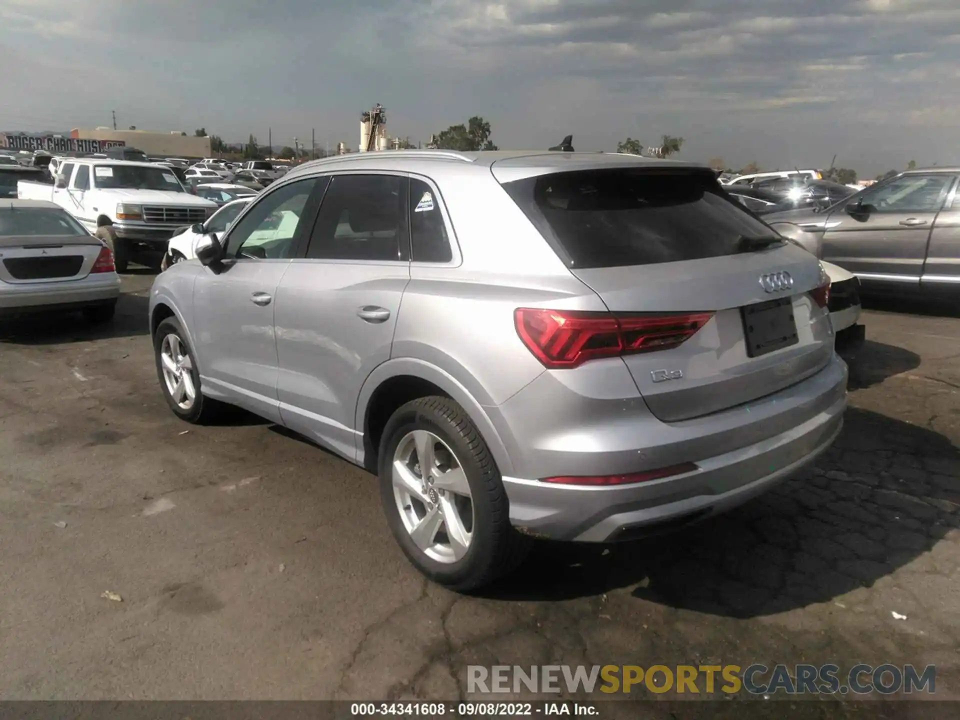 3 Фотография поврежденного автомобиля WA1AECF38K1086920 AUDI Q3 2019